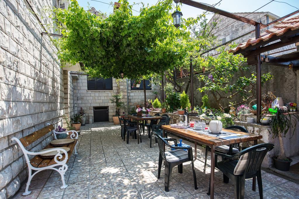 Guesthouse Ivona Dubrovnik Exterior photo
